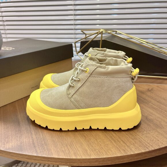 UGG snow boots - Picture 7 of 9